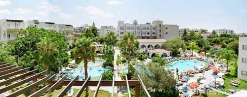 Mayfair Hotel & Apartments 3